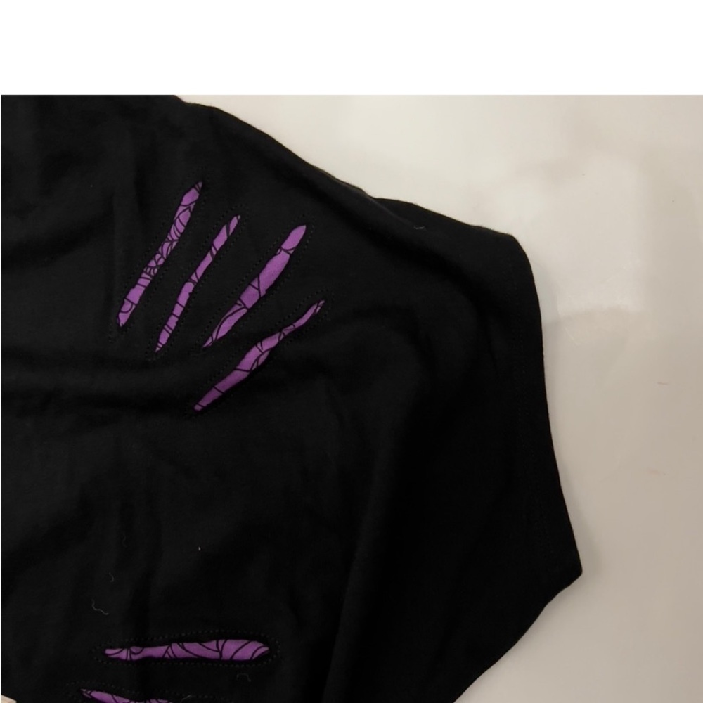 NWT Disney Parks tonight we fly Sanderson sisters black purple top 3XL - Picture 3 of 8